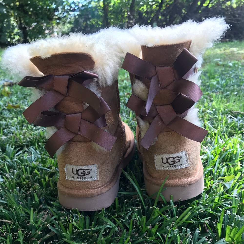 Bailey button kids uggs
